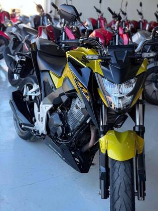 HONDA CB 300F TWISTER CBS HONDA CB 300F TWISTER CBS